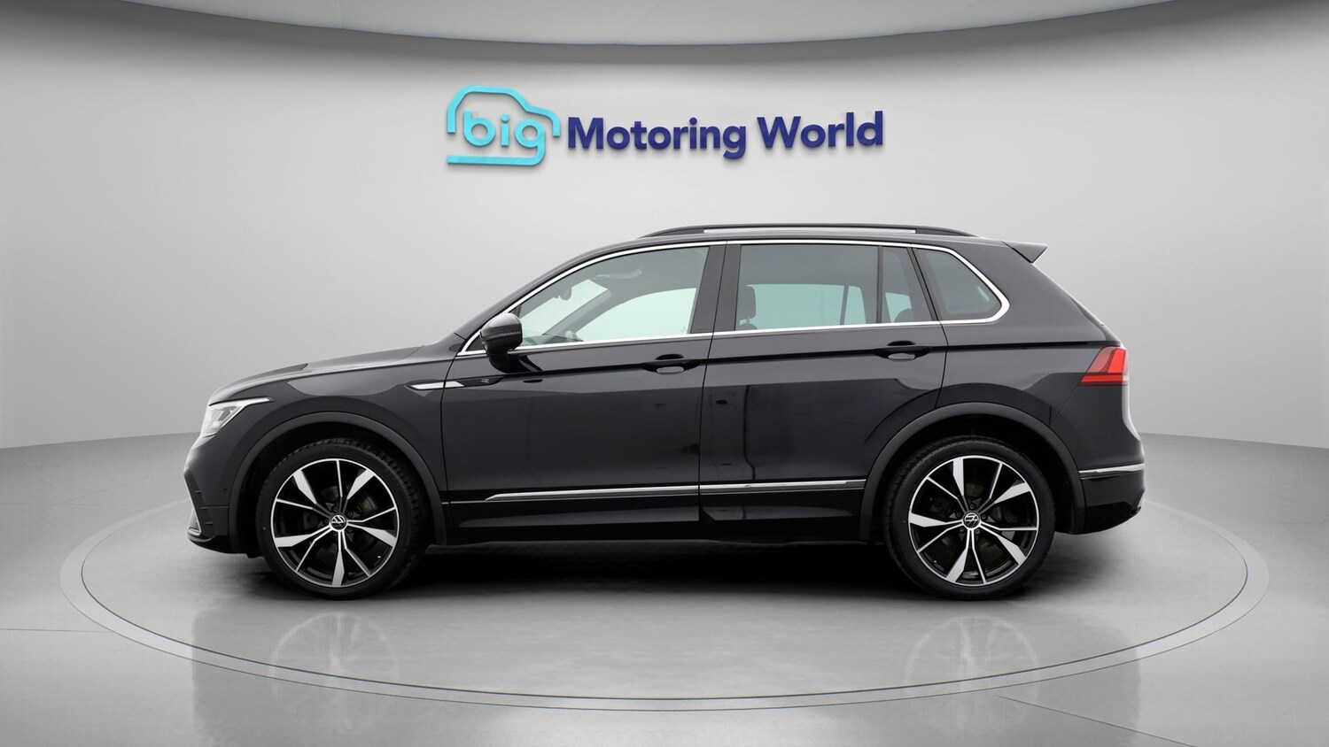 Used Volkswagen Tiguan for sale - 77207297: Photo 4