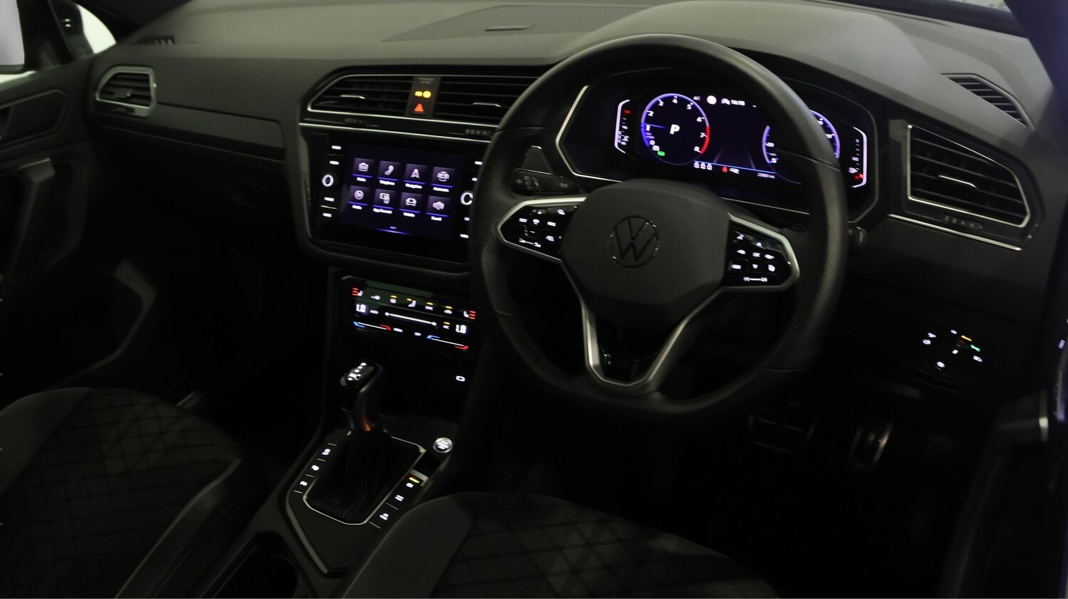 Used Volkswagen Tiguan for sale - 77207297: Photo 9