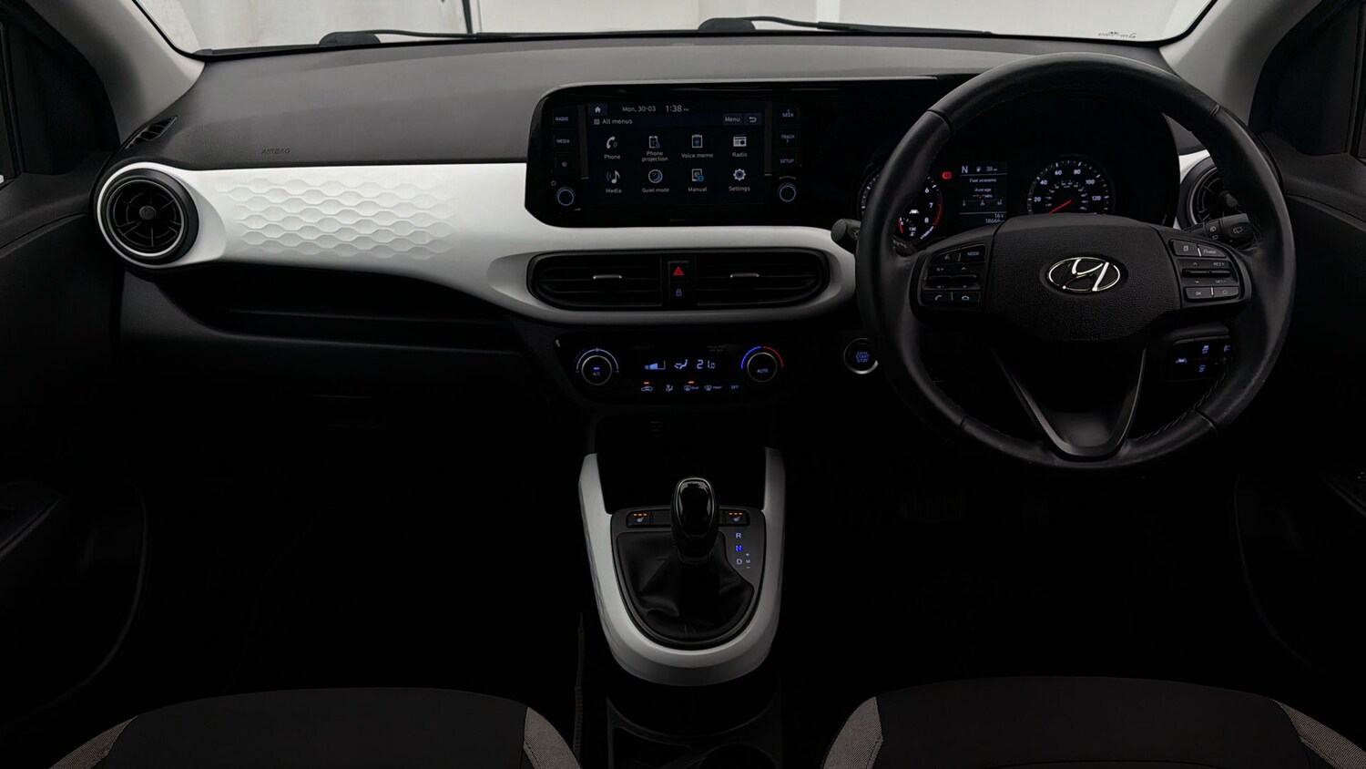 Used Hyundai i10 2023 for sale - 78075175: Photo 12