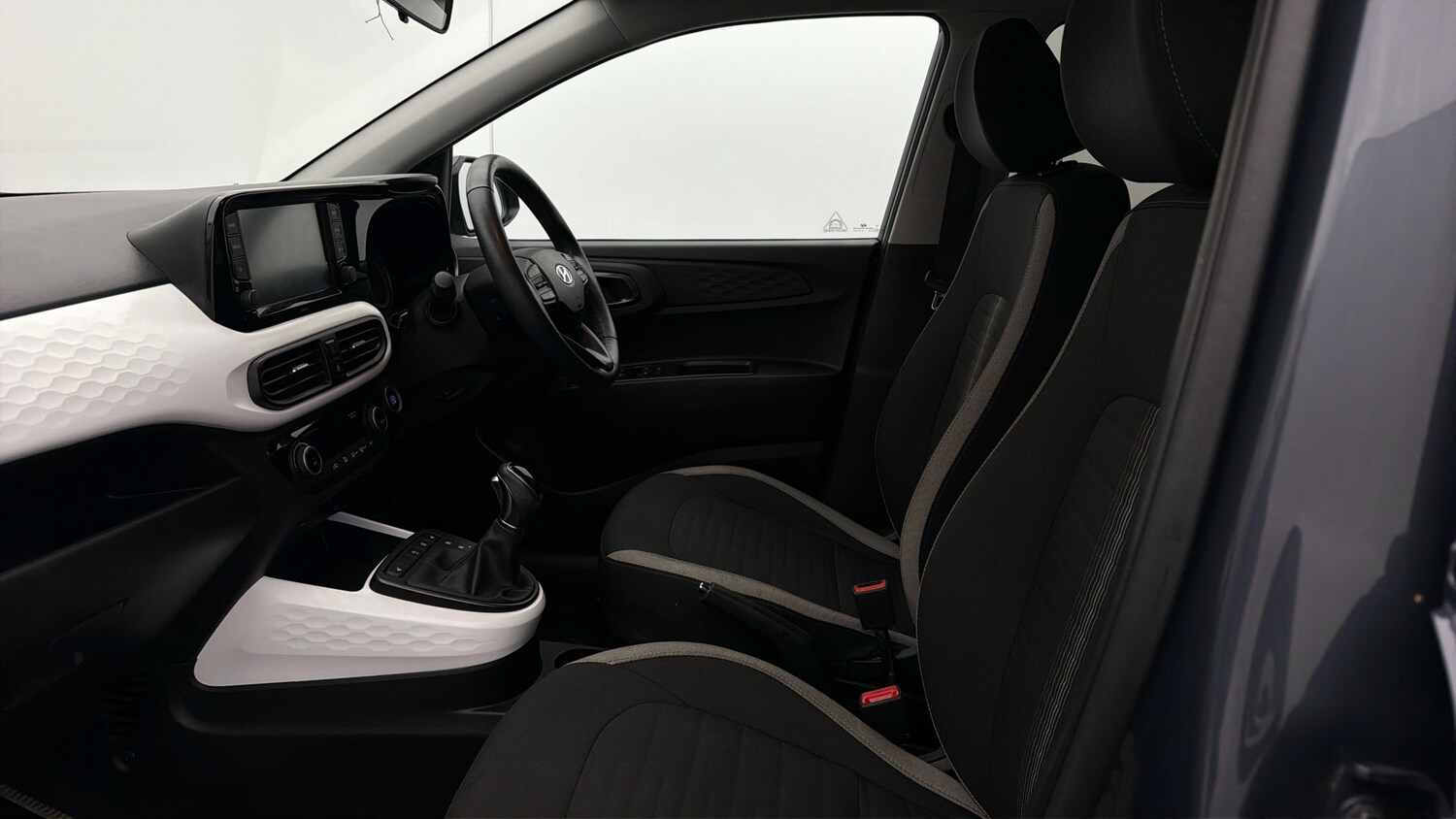 Used Hyundai i10 2023 for sale - 78075175: Photo 13