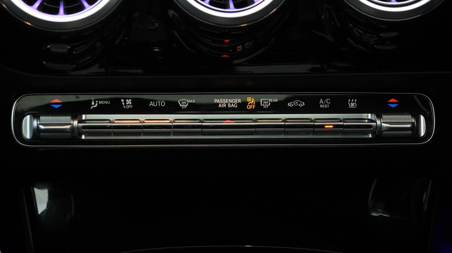 Used Mercedes-Benz CLA 2023 for sale - 76349807: Photo 13