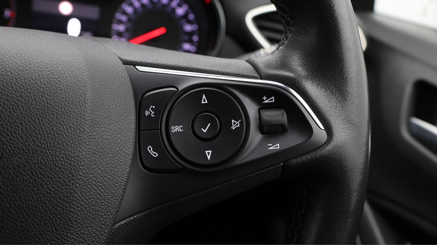 Used Vauxhall Crossland 2022 for sale - 76585235: Photo 24