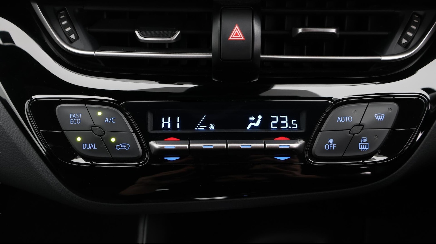 Used Toyota C-HR 2022 for sale - 76633539: Photo 13