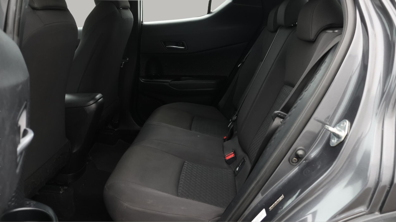 Used Toyota C-HR 2022 for sale - 76633539: Photo 17