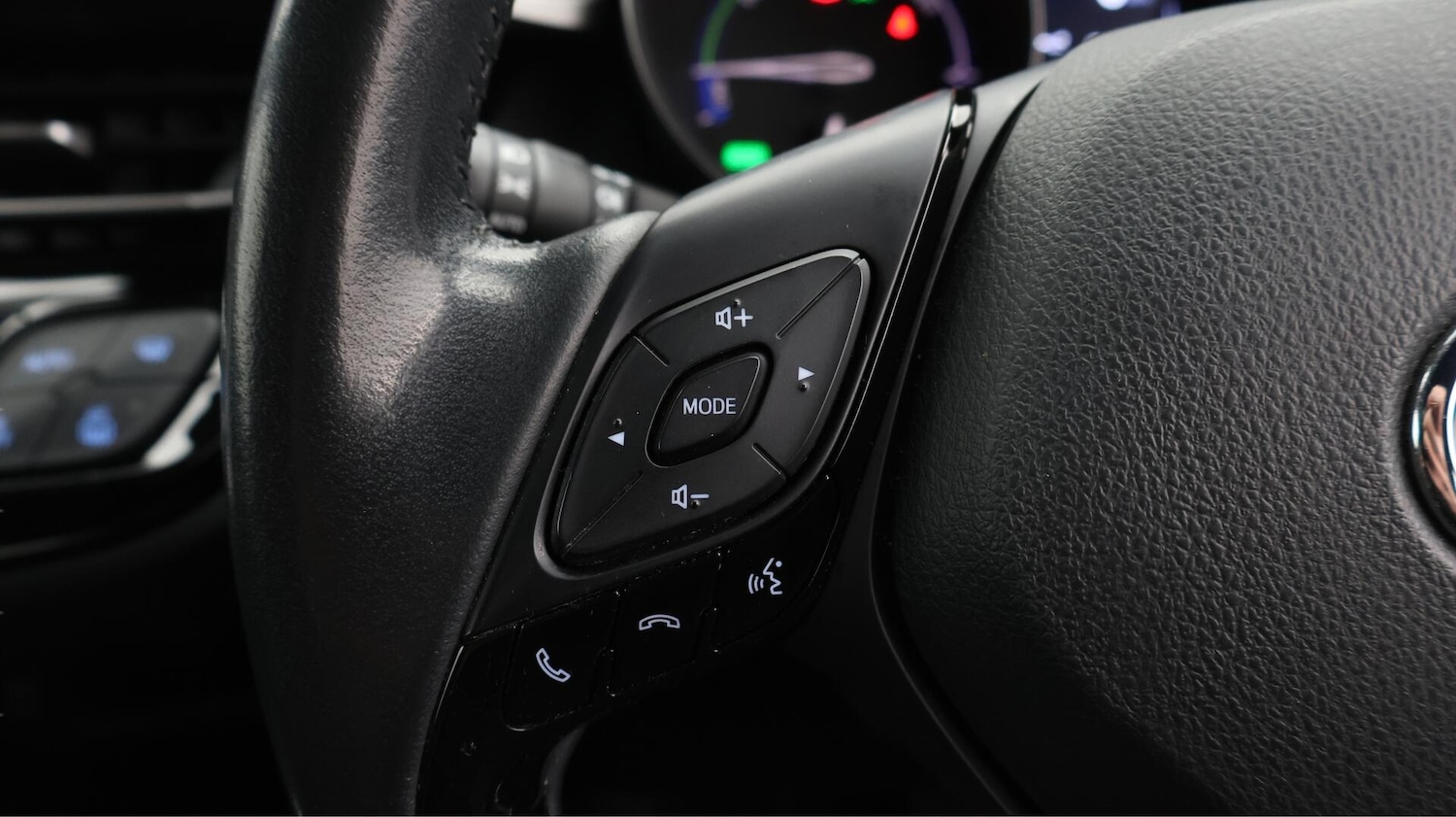 Used Toyota C-HR 2022 for sale - 76633539: Photo 26