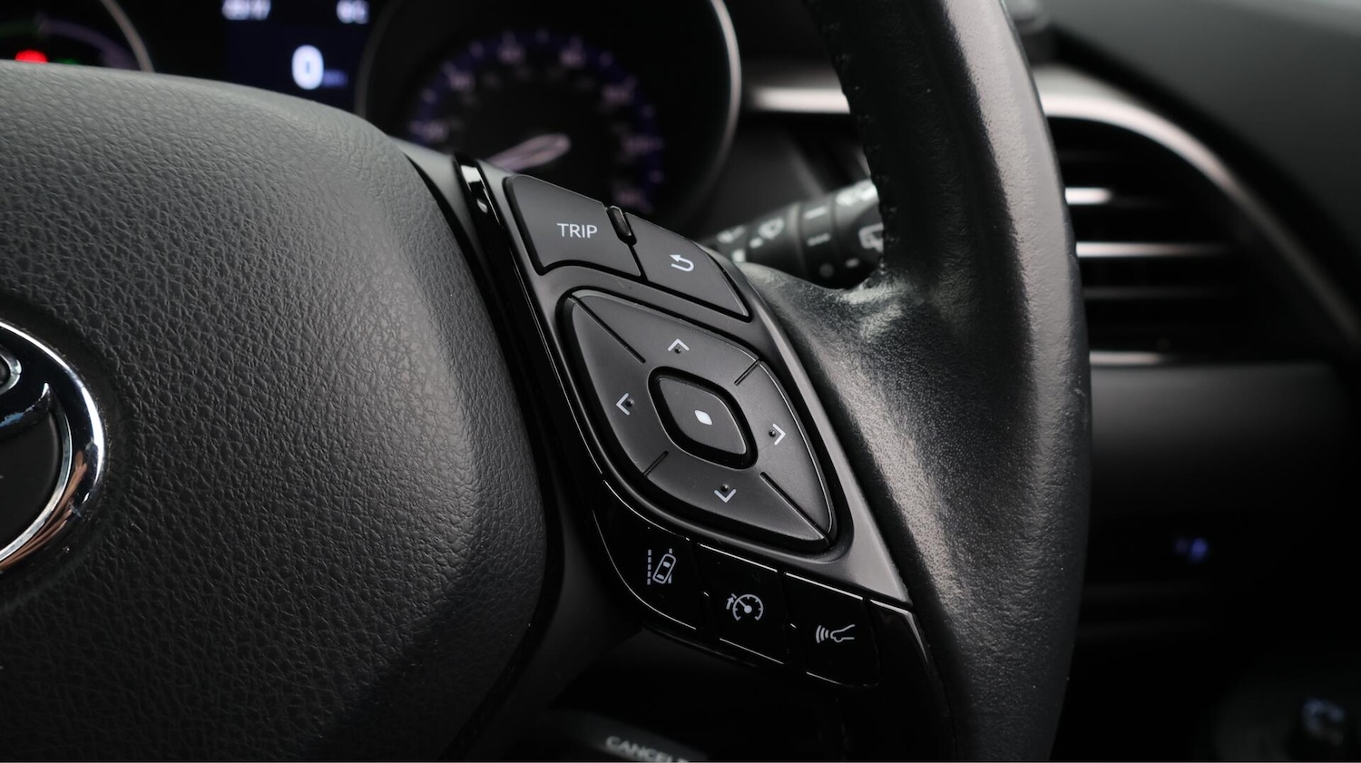 Used Toyota C-HR 2022 for sale - 76633539: Photo 27