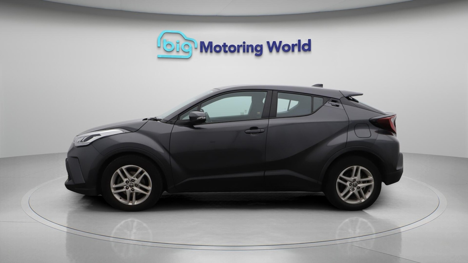 Used Toyota C-HR 2022 for sale - 76633539: Photo 5
