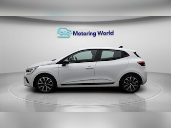 Used Renault Clio 2023 for sale - 78270686: Photo