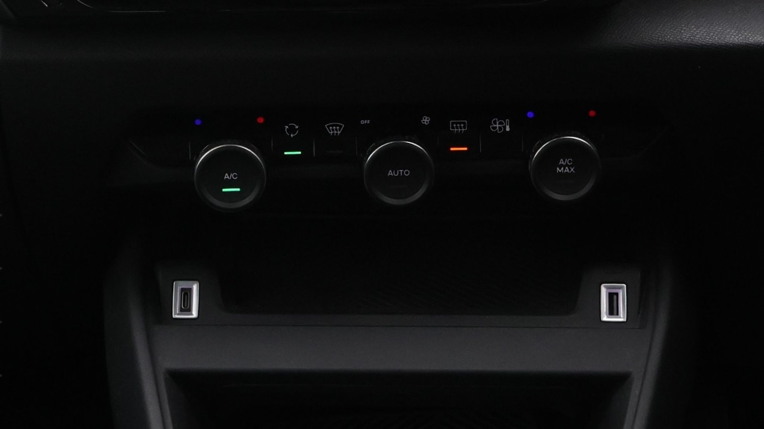 Used Citroen C4 2022 for sale - 77689461: Photo 12