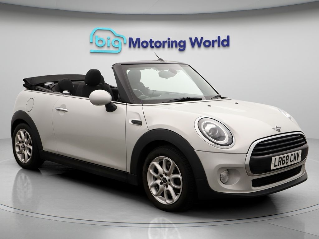 Used MINI Convertible 2018 for sale - 76812251: Photo 1