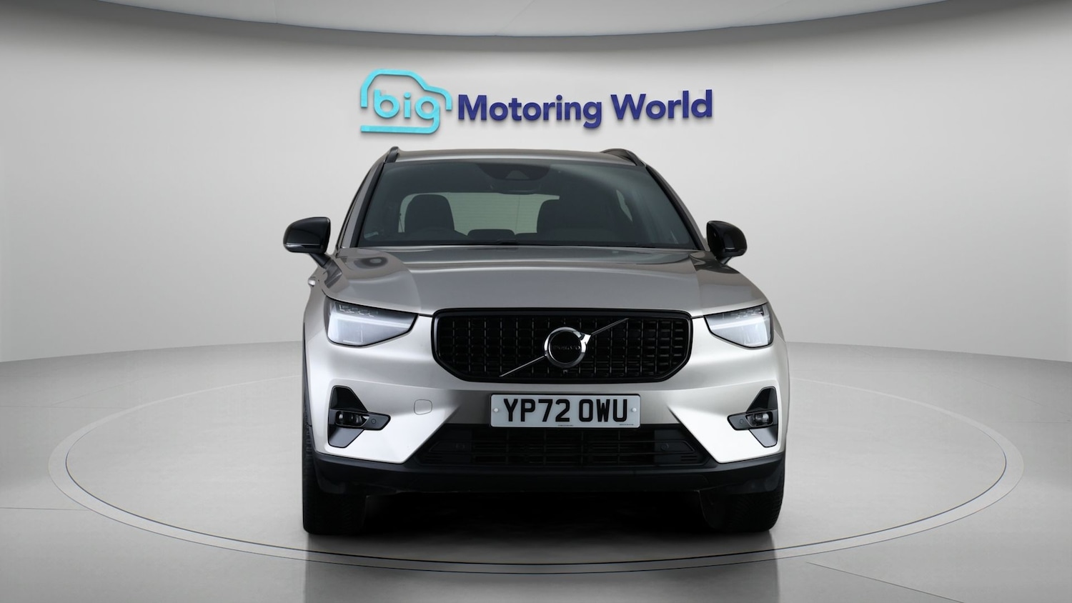 Used Volvo XC40 2023 for sale - 78131494: Photo 2