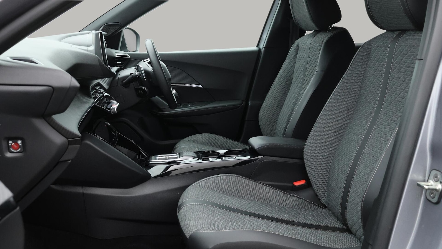 Used Peugeot 2008 2024 for sale - 76349277: Photo 15