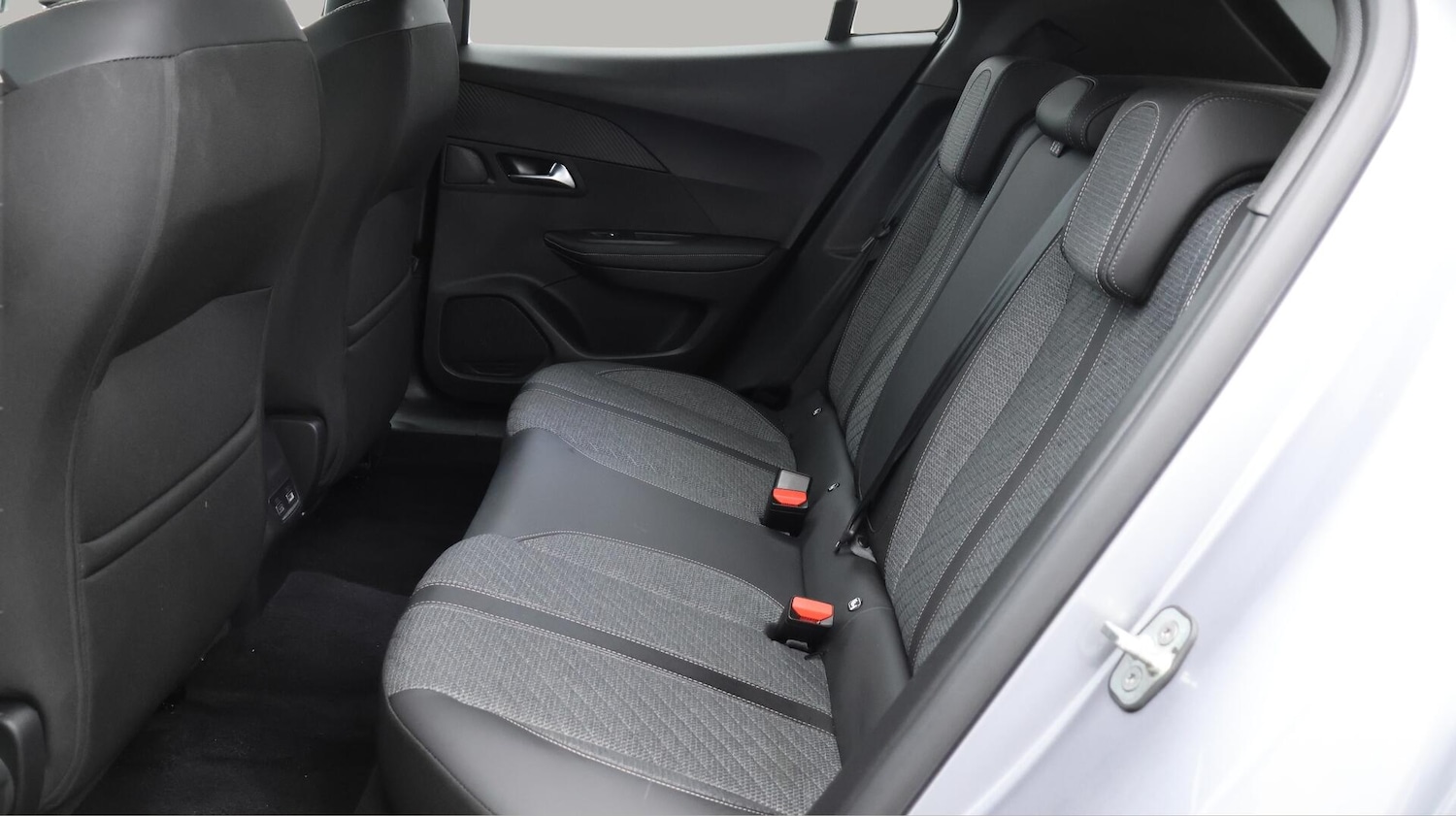 Used Peugeot 2008 2024 for sale - 76349277: Photo 17