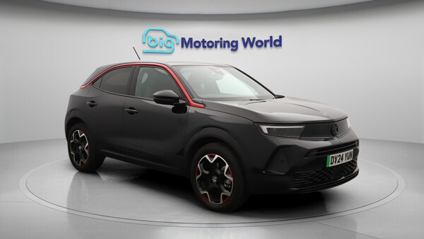 Used Vauxhall Mokka Electric 2024 for sale - 76214047: Photo 2