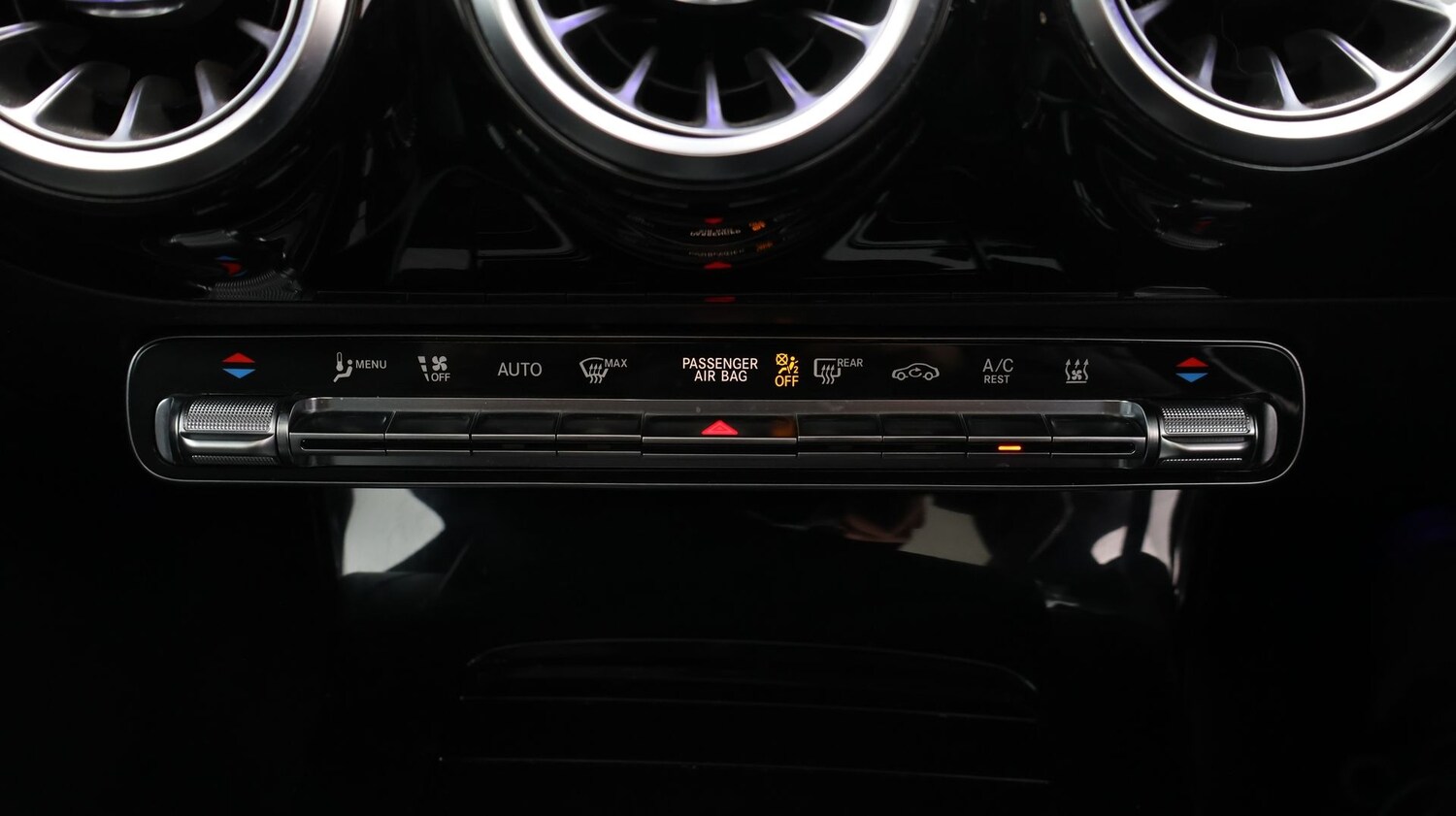 Used Mercedes-Benz CLA 2022 for sale - 77296366: Photo 12