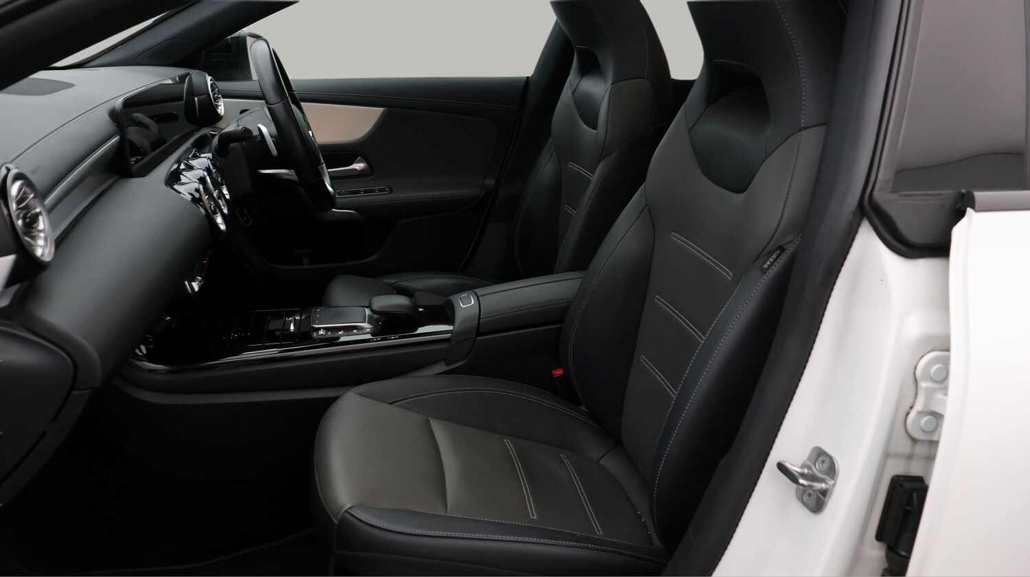 Used Mercedes-Benz CLA 2022 for sale - 77296366: Photo 14