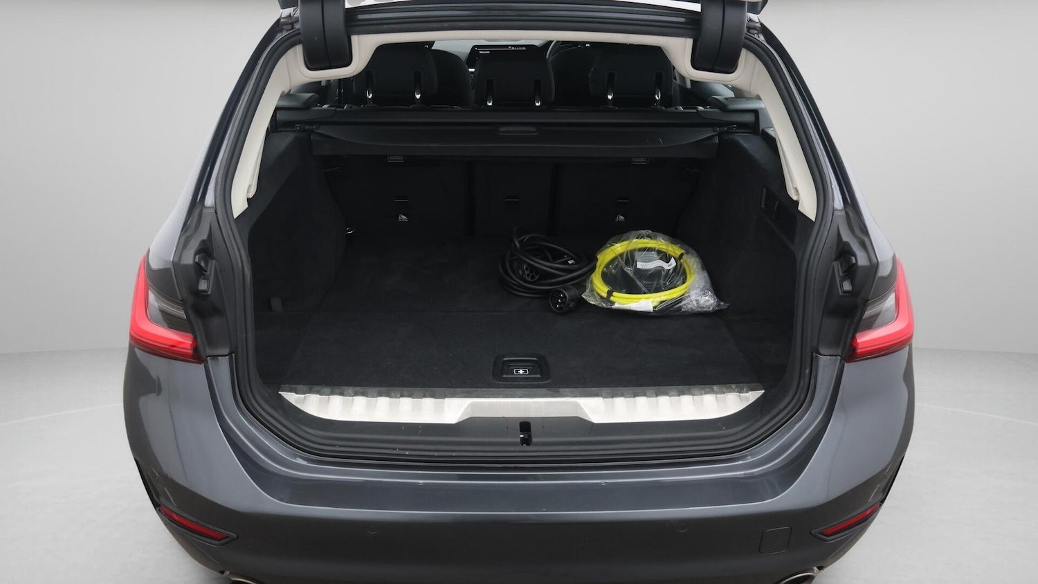 Used BMW 3 Series 2021 for sale - 76715266: Photo 18