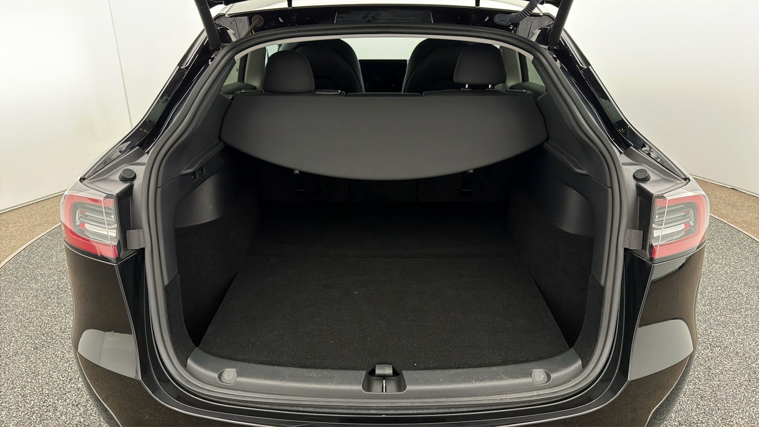 Used Tesla Model Y 2023 for sale - 78196651: Photo 16