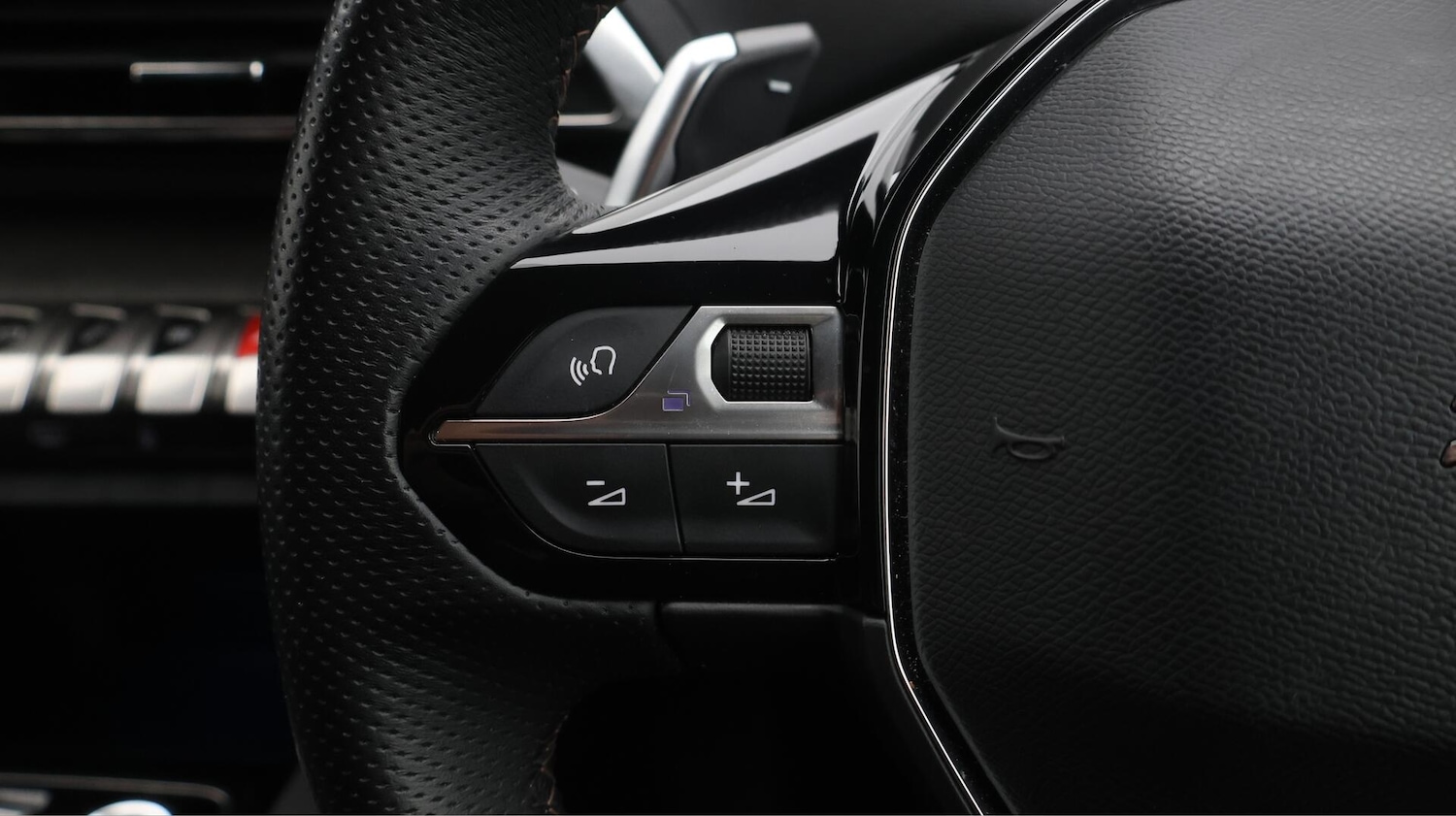 Used Peugeot 5008 2023 for sale - 76399286: Photo 26