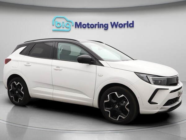 Used Vauxhall Grandland 2024 for sale - 75697122: Photo 1
