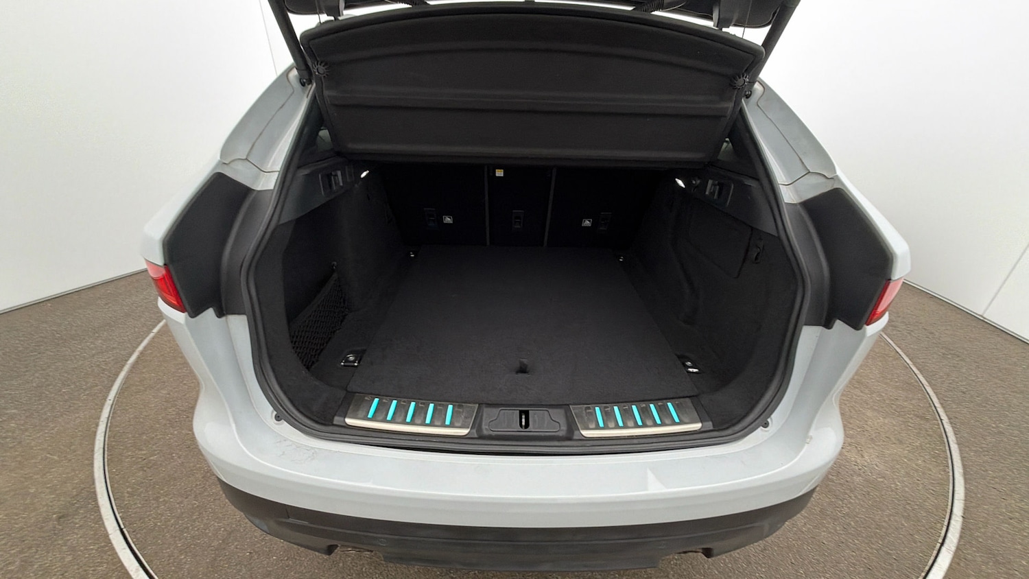 Used Jaguar F-Pace for sale - 78112348: Photo 16