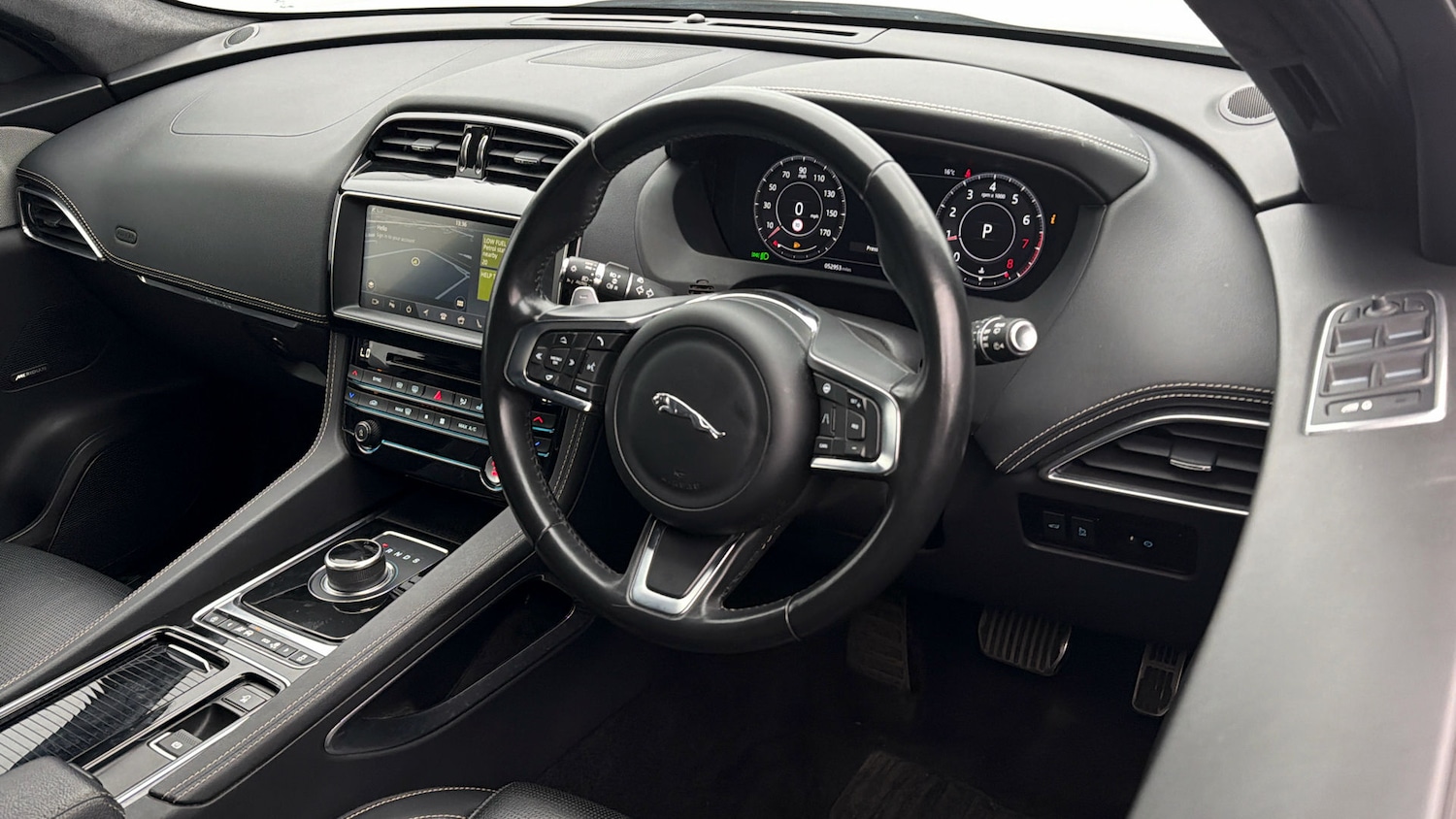 Used Jaguar F-Pace for sale - 78112348: Photo 9