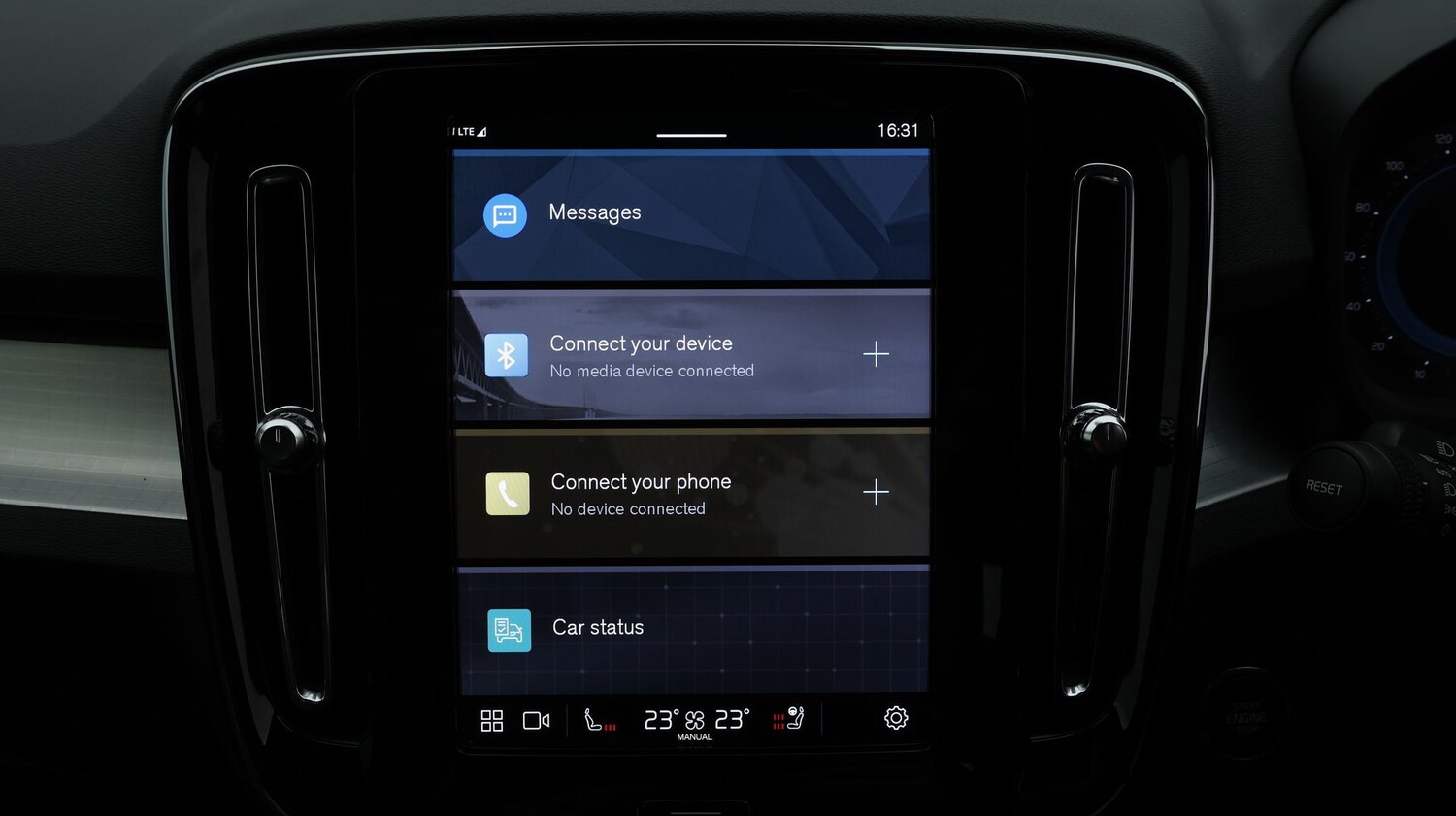 Used Volvo XC40 2024 for sale - 77282385: Photo 11