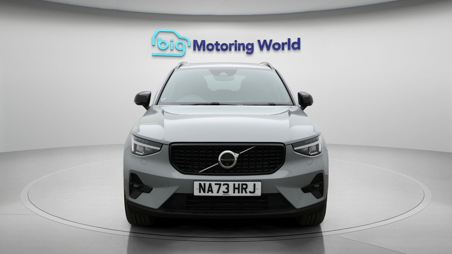 Used Volvo XC40 2023 for sale - 77206310: Photo 2