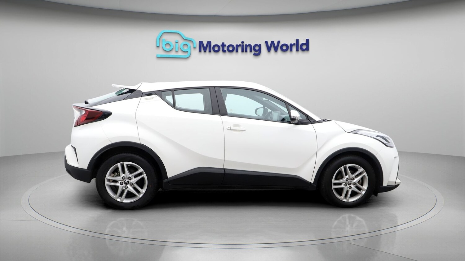 Used Toyota C-HR 2023 for sale - 77181696: Photo 8