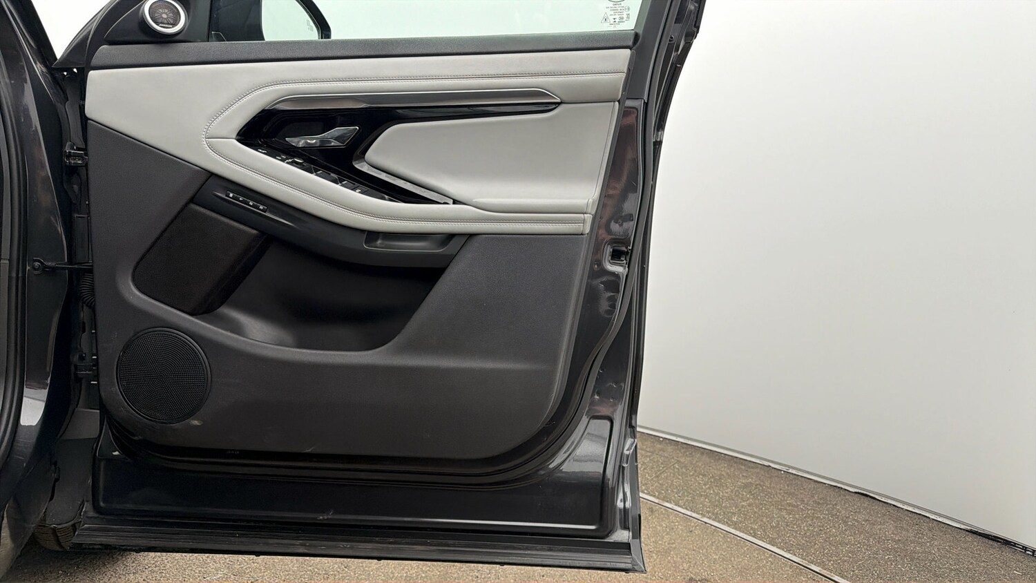 Used Land Rover Range Rover Evoque 2022 for sale - 77945836: Photo 14