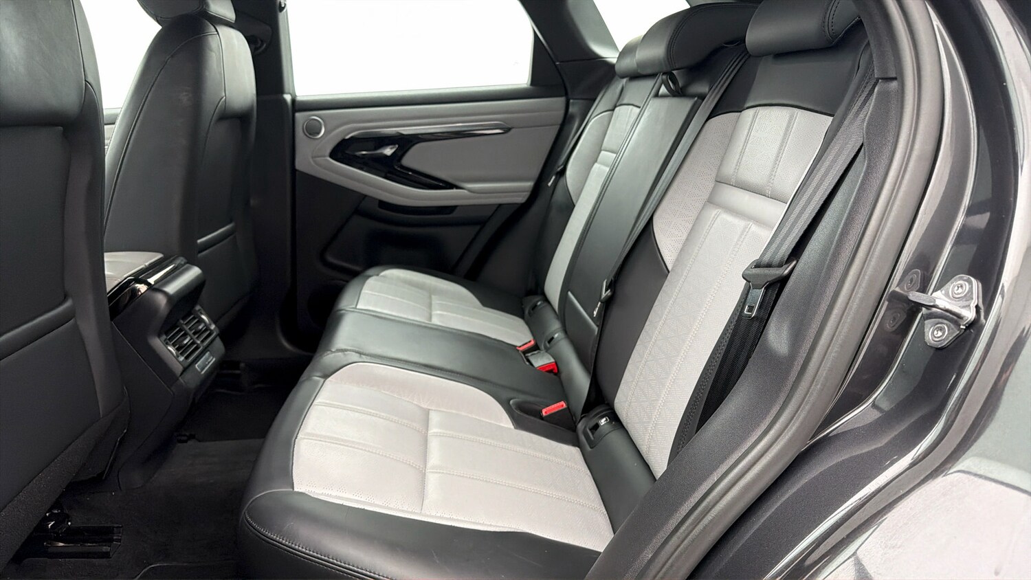 Used Land Rover Range Rover Evoque 2022 for sale - 77945836: Photo 15