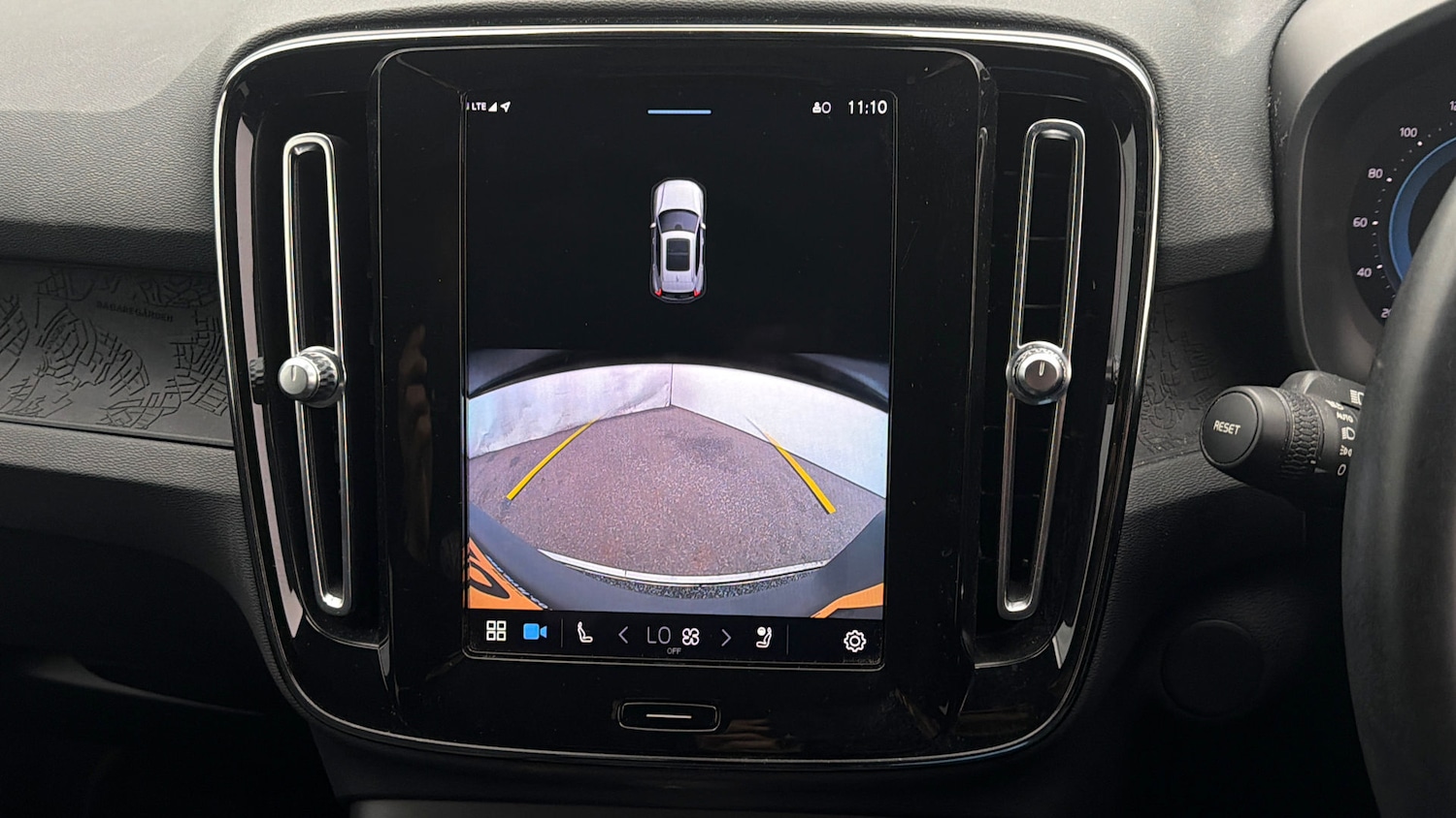 Used Volvo XC40 2023 for sale - 78183118: Photo 25