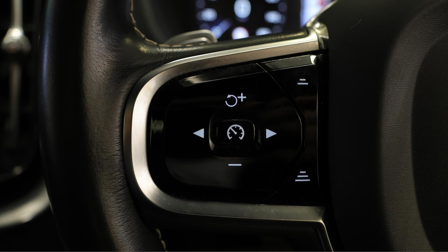 Used Volvo XC60 2020 for sale - 76108872: Photo 24