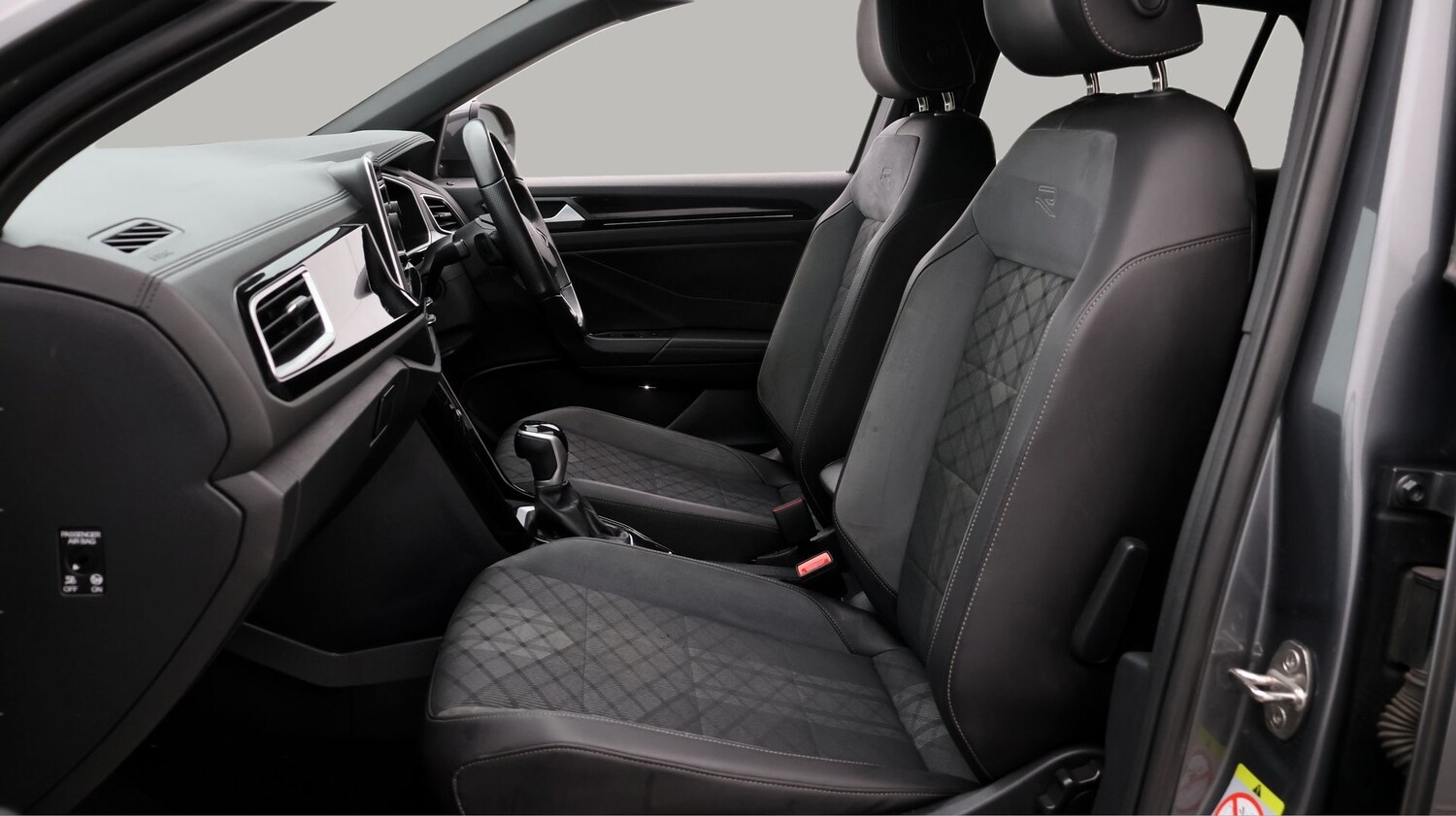 Used Volkswagen T-Roc 2022 for sale - 77917162: Photo 14