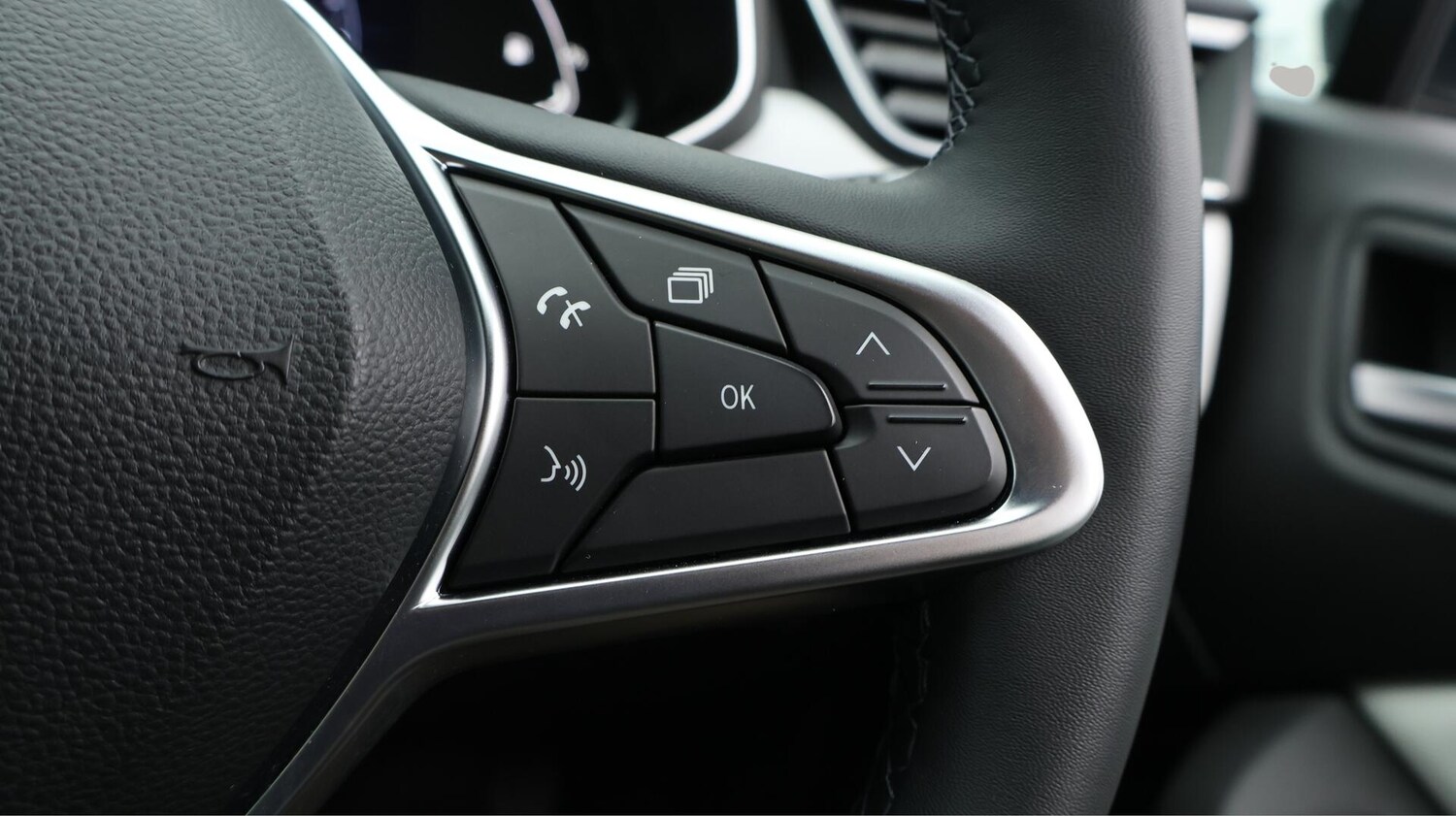 Used Renault Clio 2021 for sale - 76431957: Photo 24