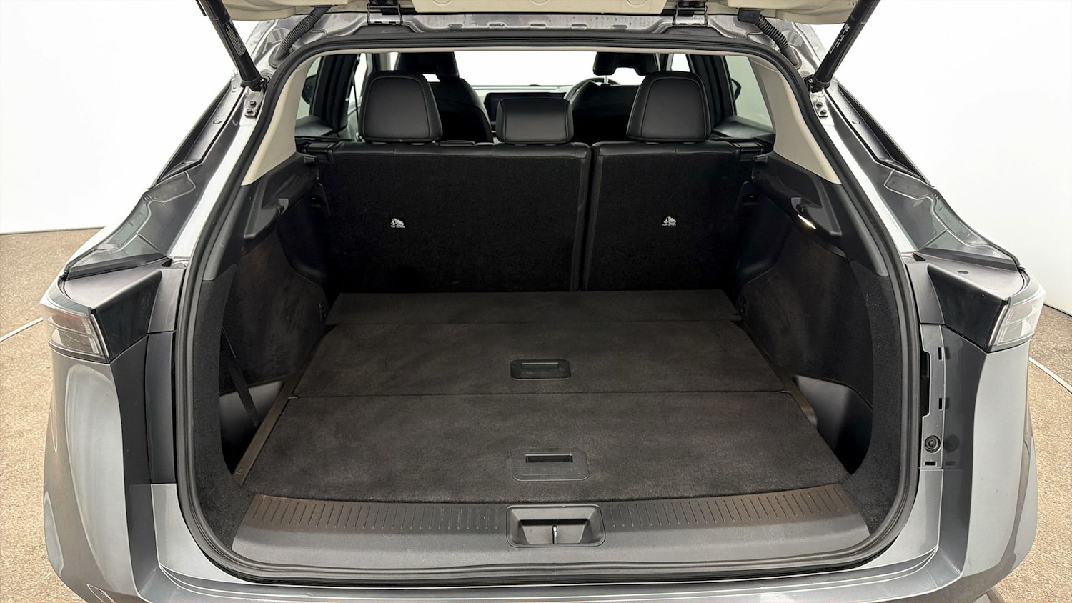 Used Nissan ARIYA 2023 for sale - 77902212: Photo 16