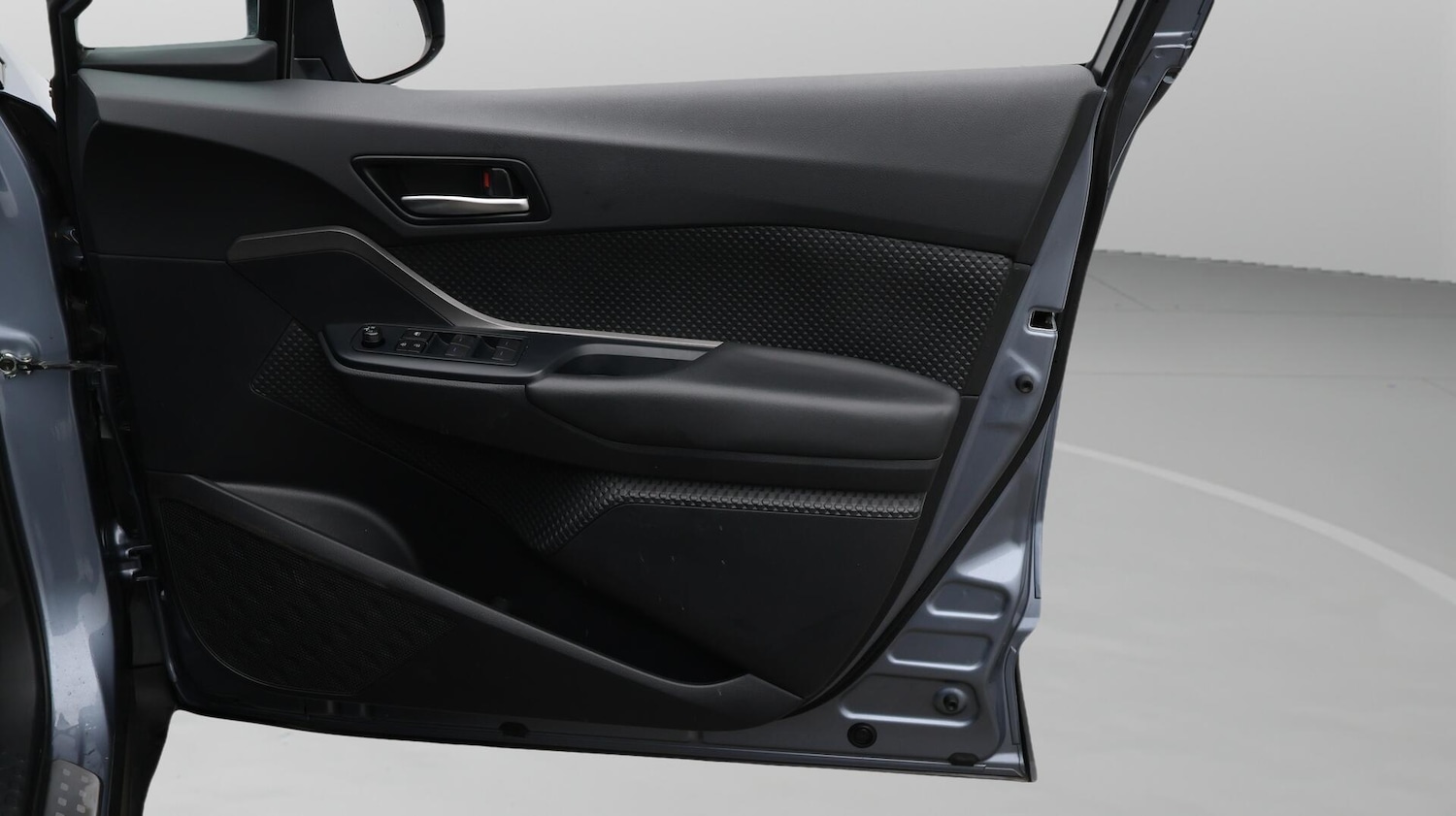 Used Toyota C-HR 2022 for sale - 76632995: Photo 16