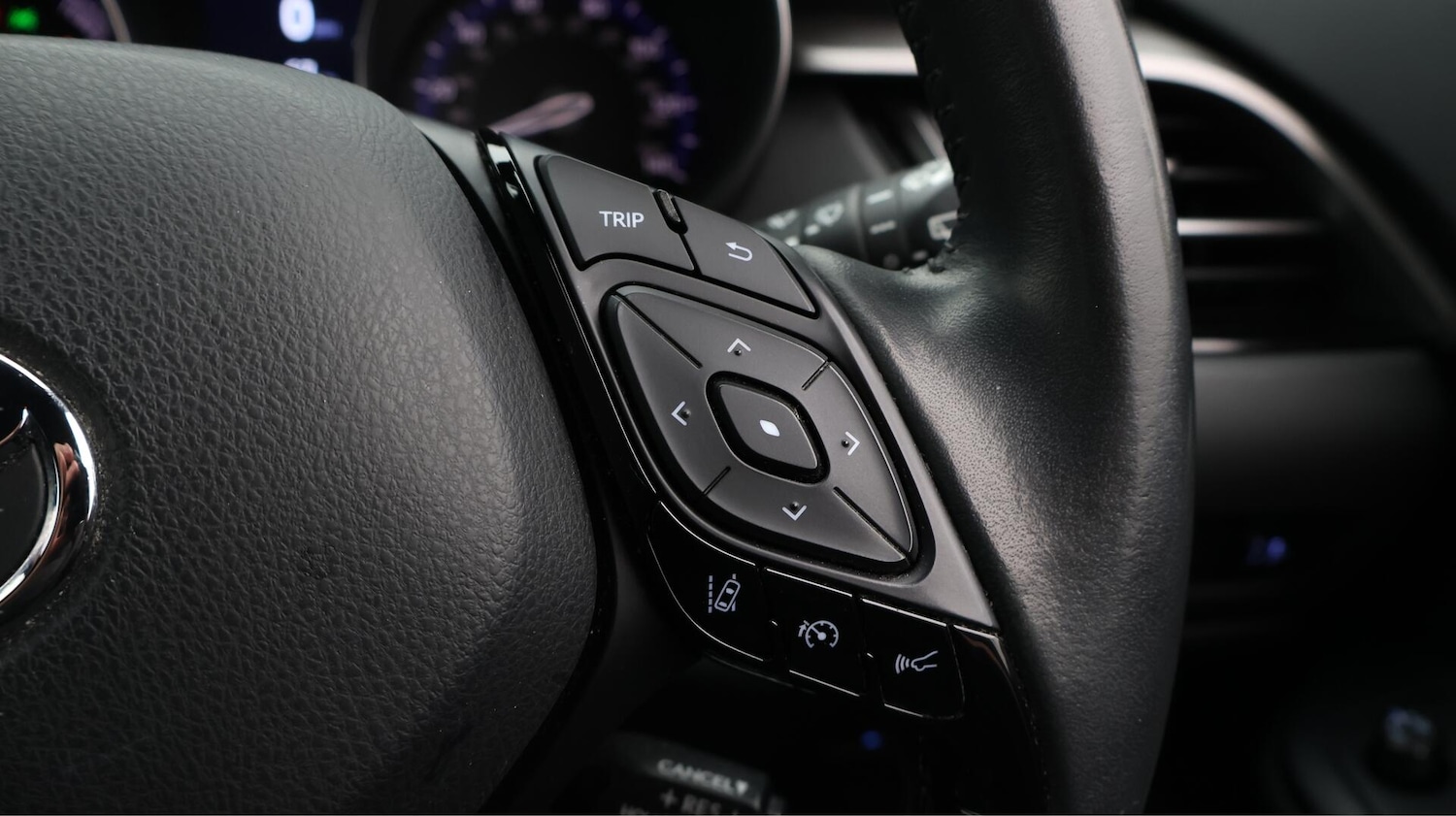 Used Toyota C-HR 2022 for sale - 76632995: Photo 27