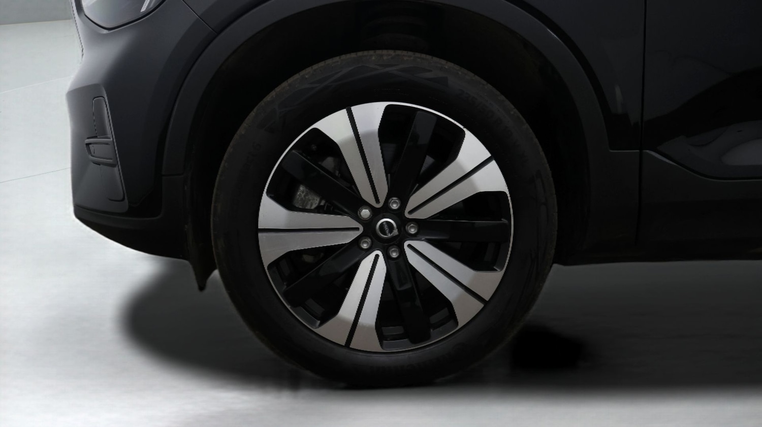 Used Volvo XC40 2023 for sale - 77717307: Photo 18