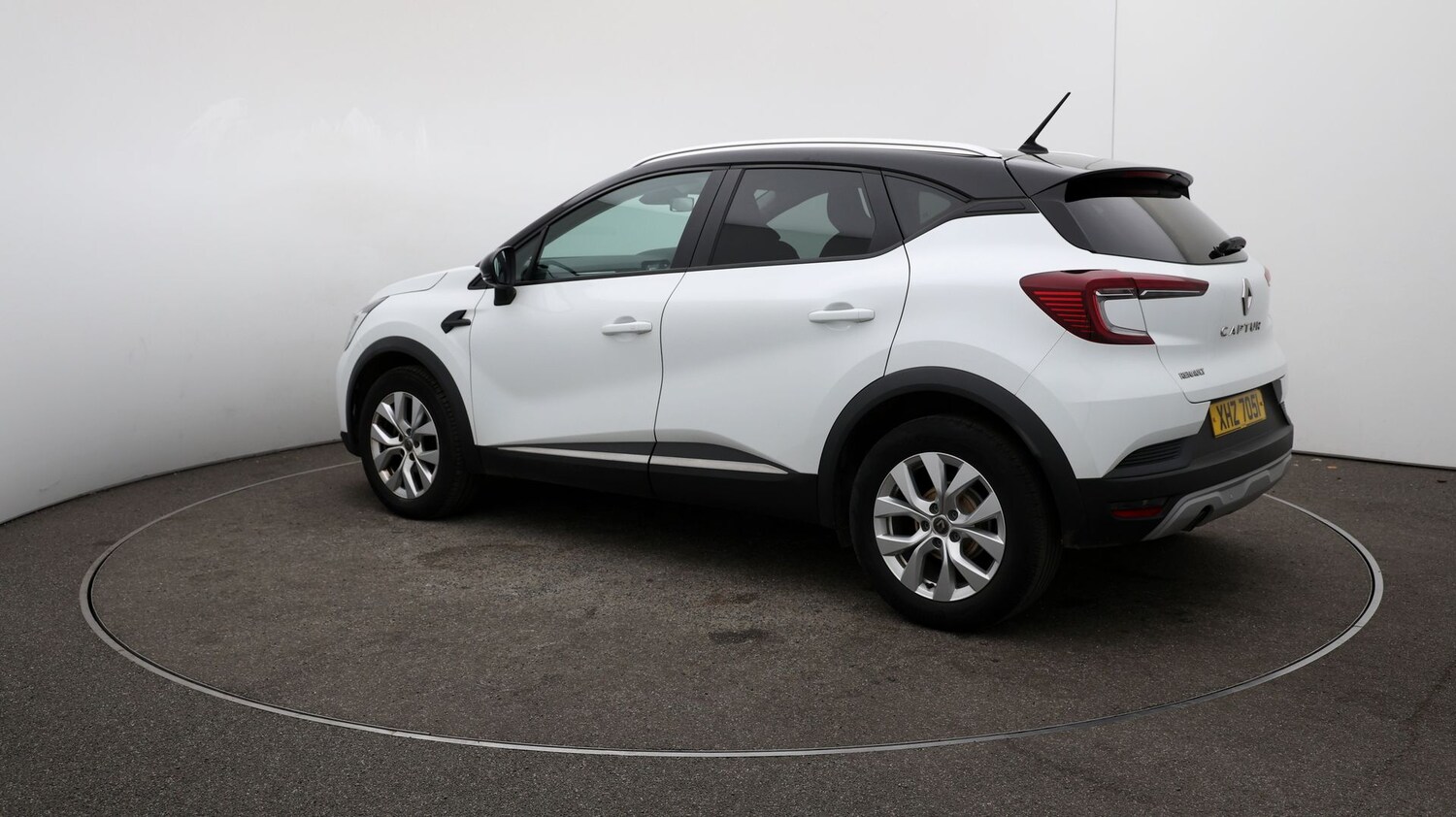 Used Renault Captur for sale - 76810813: Photo 26