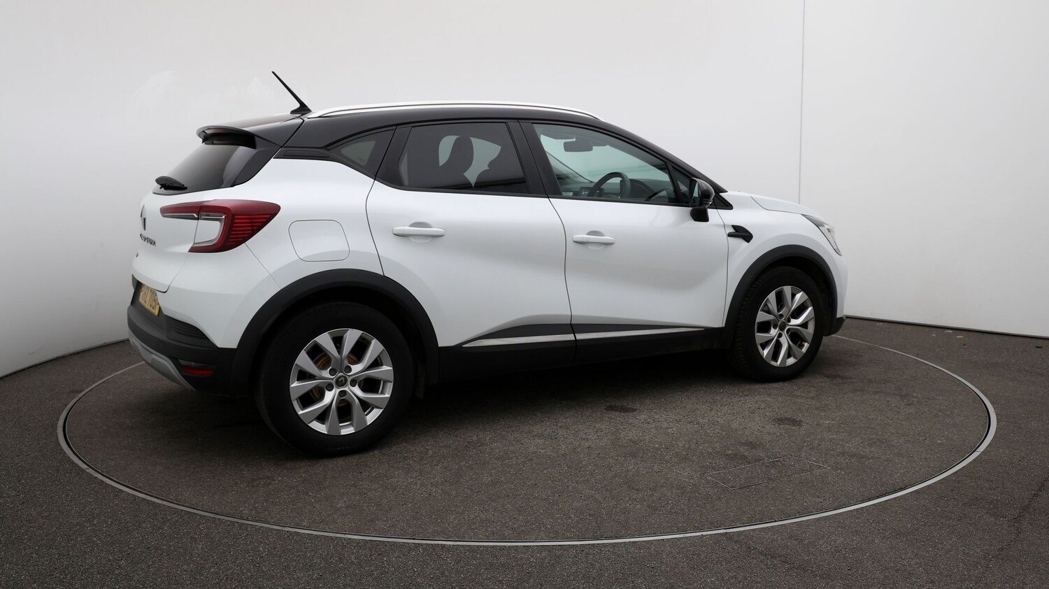 Used Renault Captur for sale - 76810813: Photo 43