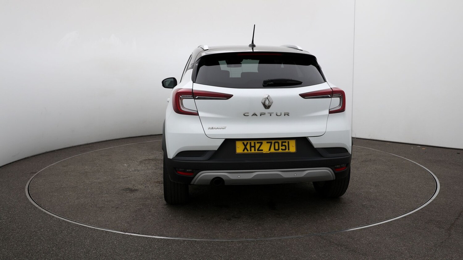 Used Renault Captur for sale - 76810813: Photo 50