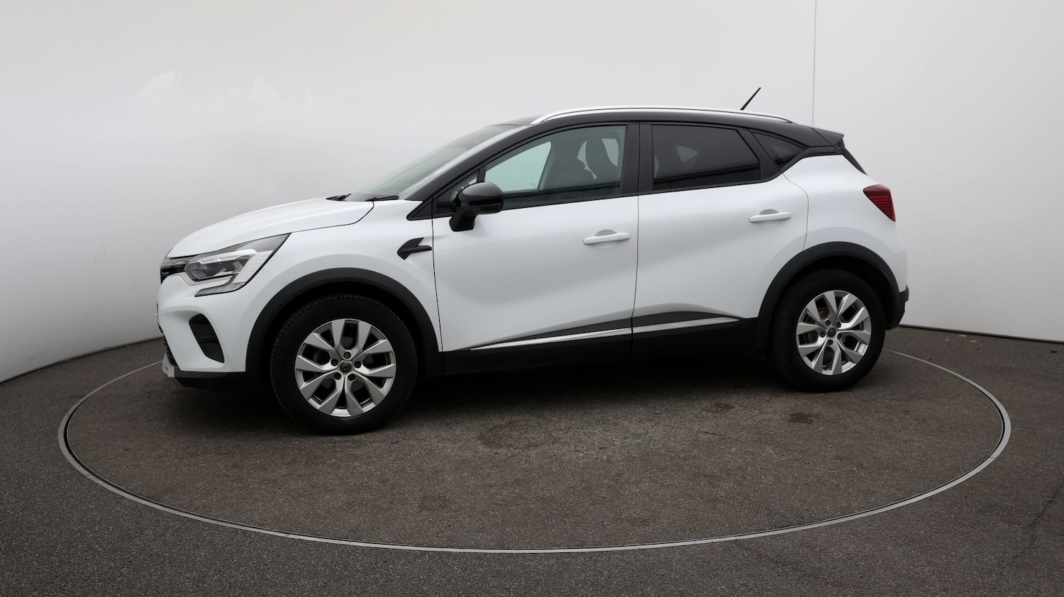 Used Renault Captur for sale - 76810813: Photo 57