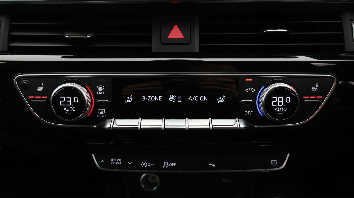 Used Audi A4 2023 for sale - 77813534: Photo 12