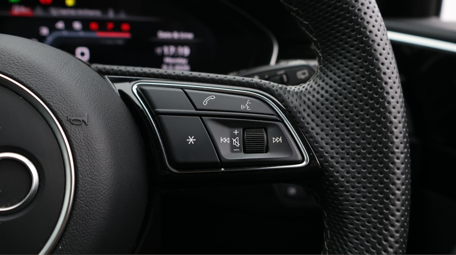 Used Audi A4 2023 for sale - 77813534: Photo 25