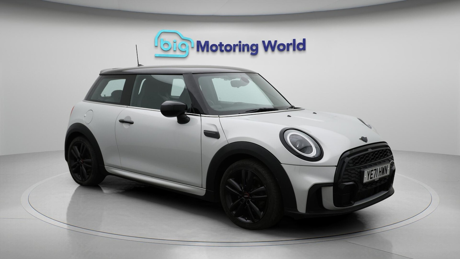 Used MINI Hatch 2021 for sale - 76283968: Photo 2