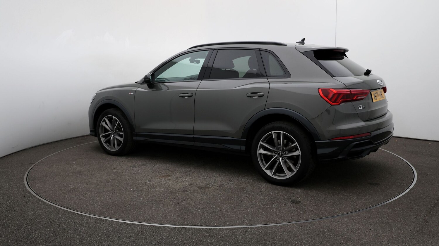 Used Audi Q3 for sale - 76812030: Photo 30