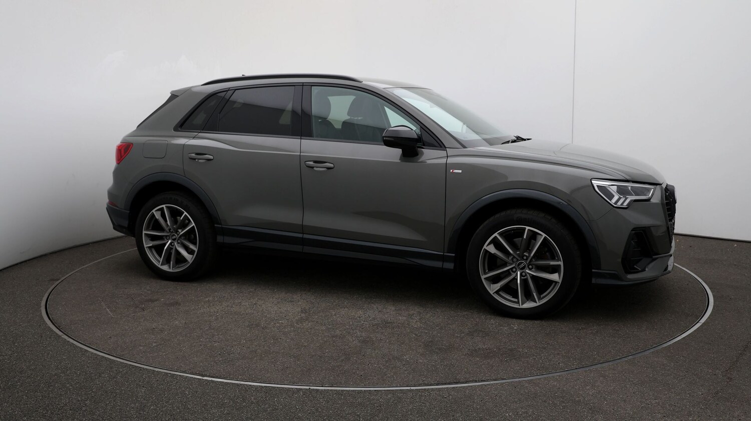 Used Audi Q3 for sale - 76812030: Photo 40