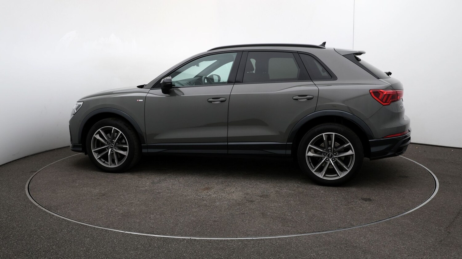 Used Audi Q3 for sale - 76812030: Photo 52