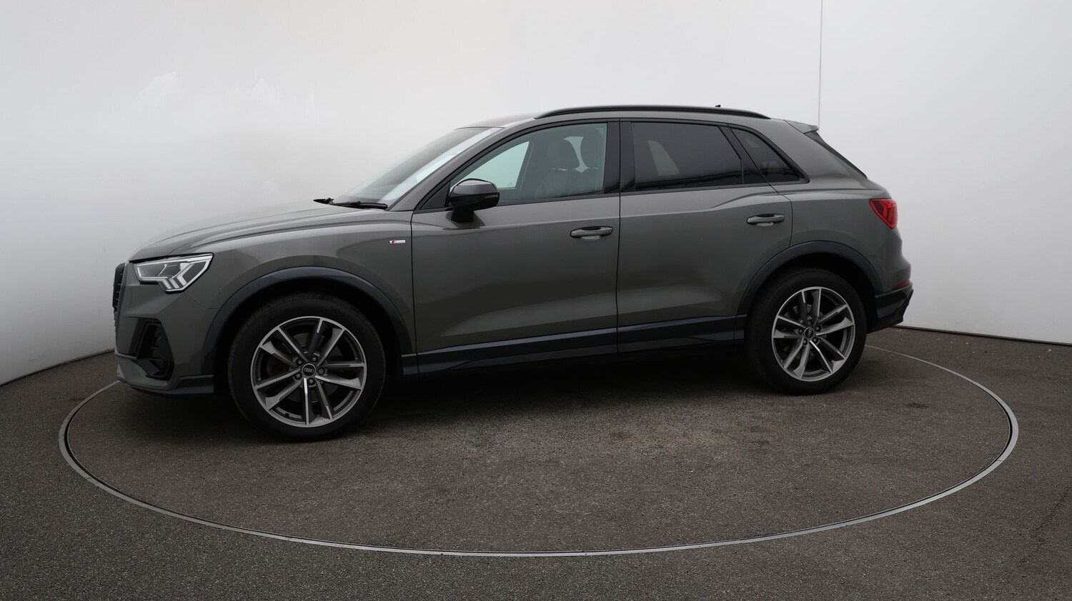 Used Audi Q3 for sale - 76812030: Photo 60